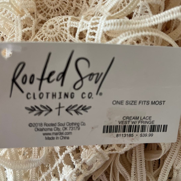 NWT Rooted Soul Creme Crocheted Fringe Boho Western Rodeo Cowgirl Lace Vest - Picture 4 of 8